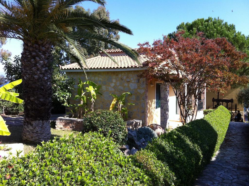 9 Muses Villas Chrani Extérieur photo