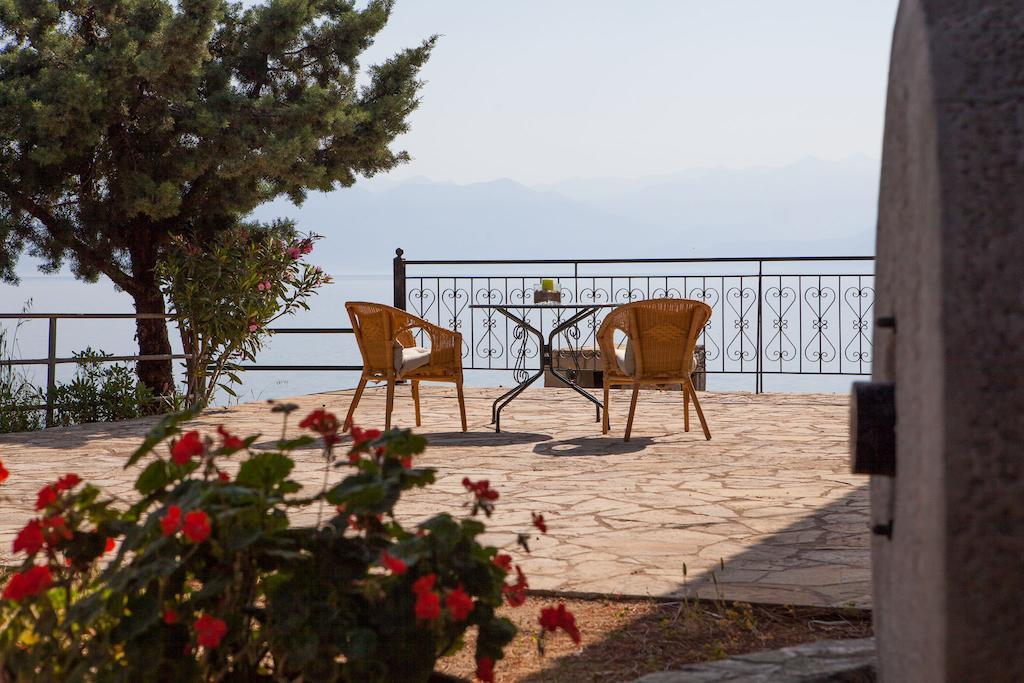 9 Muses Villas Chrani Extérieur photo